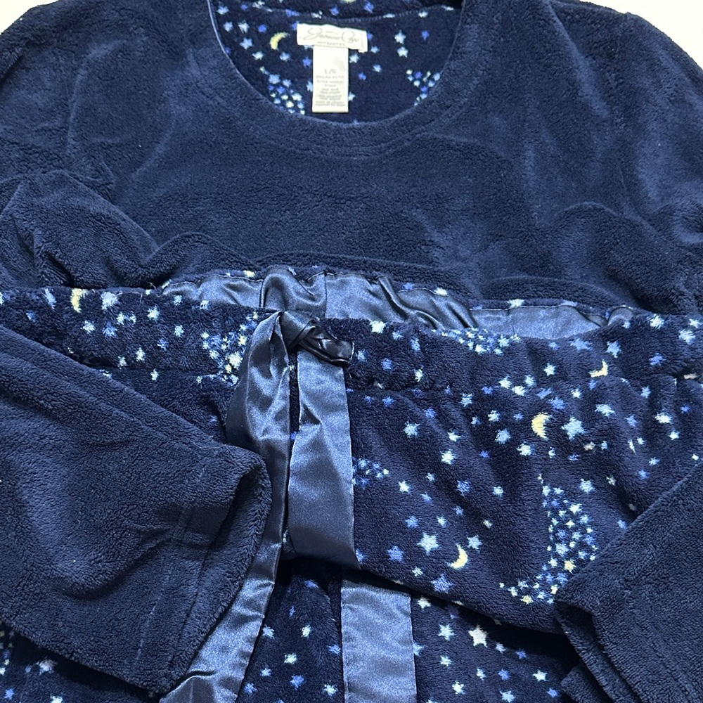 Elegant Midnight Blue Starry Robe